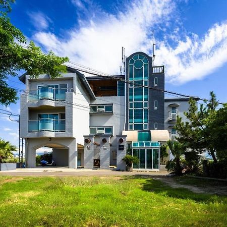 Romance Jeju Pension Exterior foto