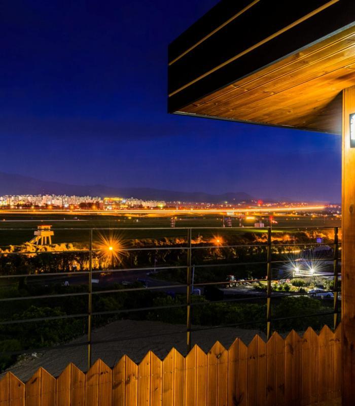 Romance Jeju Pension Exterior foto