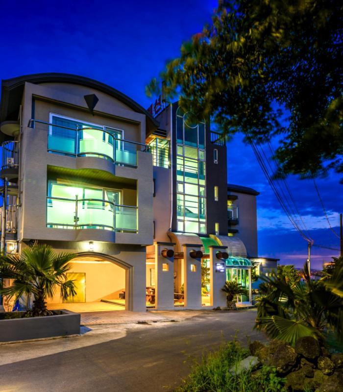 Romance Jeju Pension Exterior foto